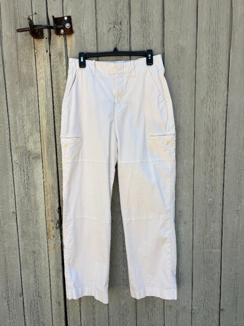 Abercrombie & Fitch Relaxed Cargo Pant | Cream | Size 29 (Size 8) | Like New